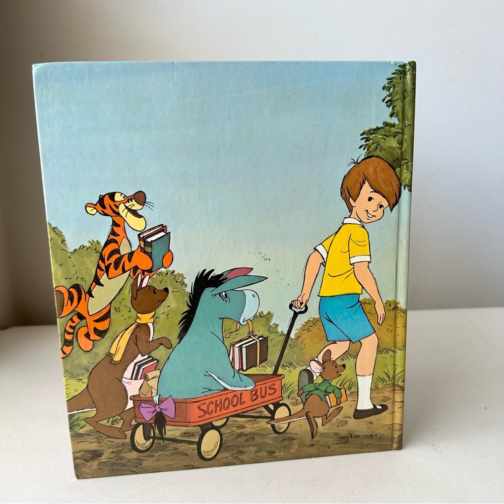Disneys Winnie The Pooh Vintage Book and Kellogg’s Mini Bean Rabbit - Picture 3 of 13